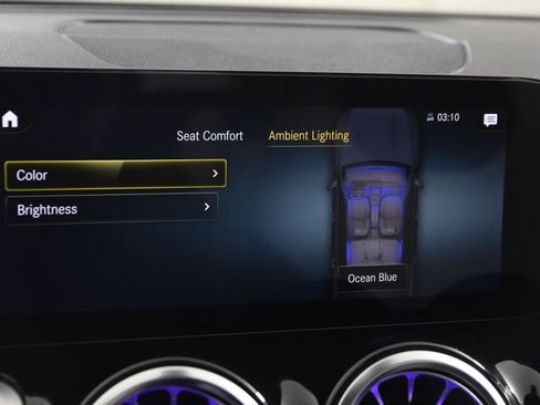 Used 2022 Mercedes-Benz GLB 35 AMG 4MATIC image 39