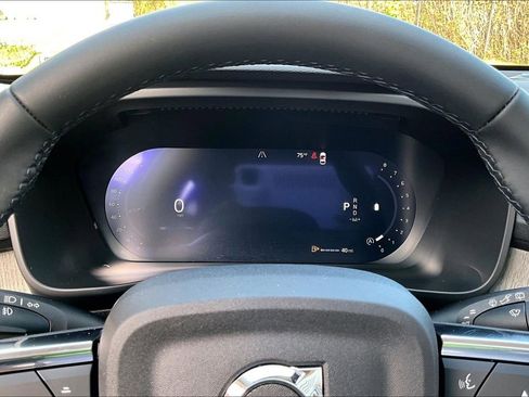 New 2026 Volvo XC40 B5 Plus w/ Protection Package Premier image 26