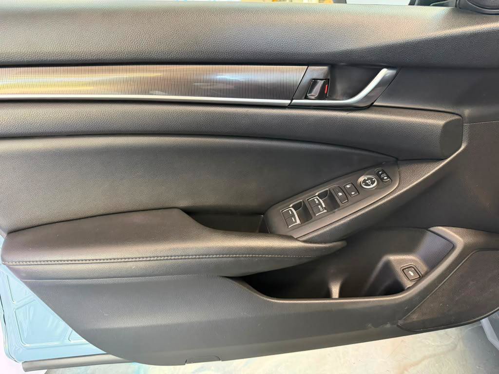Used 2021 Honda Accord Sport image 11