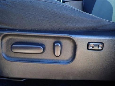 Used 2020 Toyota Tacoma TRD Off-Road image 10