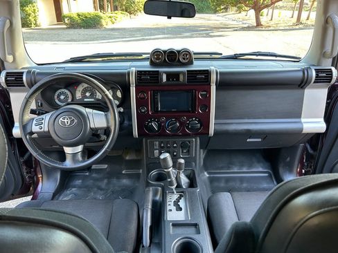 Used 2007 Toyota FJ Cruiser 4WD image 38