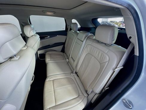 Used 2020 Lincoln Nautilus Reserve w/ Equipment Group 201A image 25