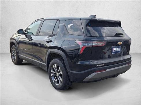 Used 2025 Chevrolet Equinox LT FWD image 8