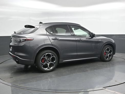 Used 2024 Alfa Romeo Stelvio Ti AWD/4WD image 3