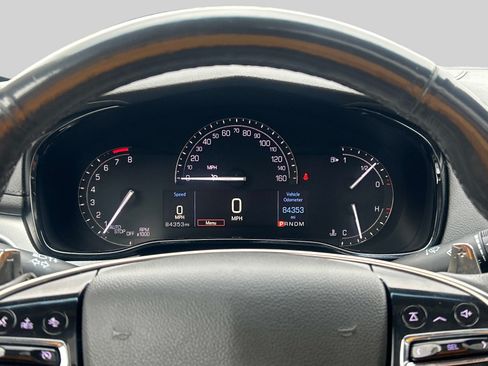 Used 2019 Cadillac CTS Luxury RWD image 24