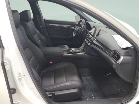 Certified 2022 Honda Accord Sport image 11