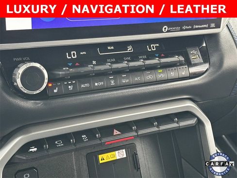 Used 2023 Toyota Sequoia Platinum image 5