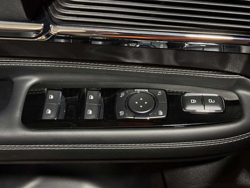 Certified 2022 Lincoln Corsair AWD w/ Premium Package image 8