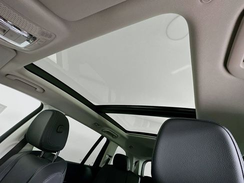 New 2026 Mercedes-Benz GLS 450 4MATIC image 24