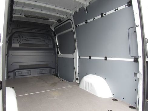 Used 2025 Mercedes-Benz Sprinter 2500 image 23