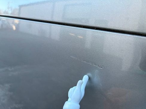 Used 2021 Lexus LS 500 w/ Accessory Package (Z2) image 34