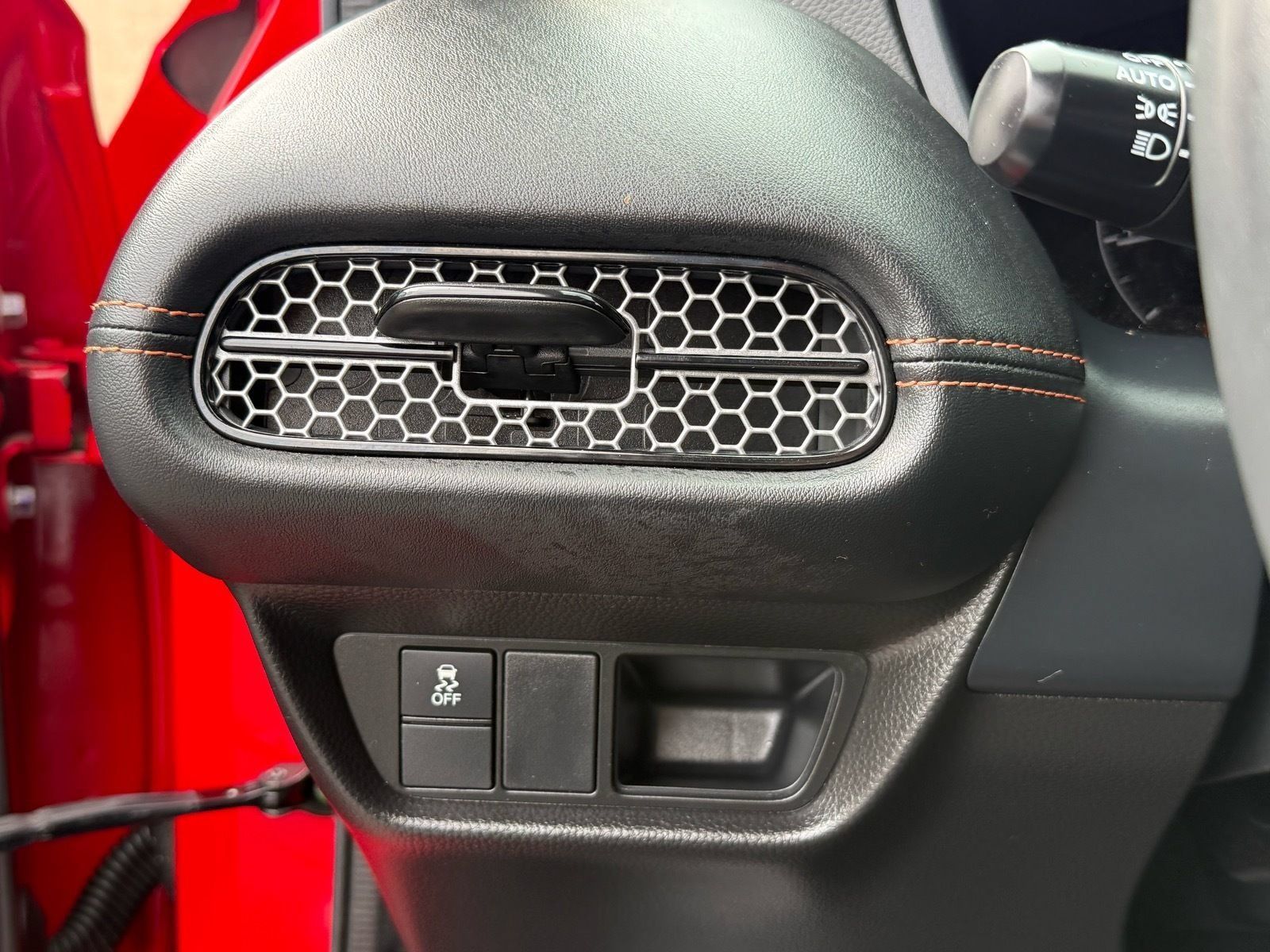 Certified 2025 Honda HR-V Sport image 16