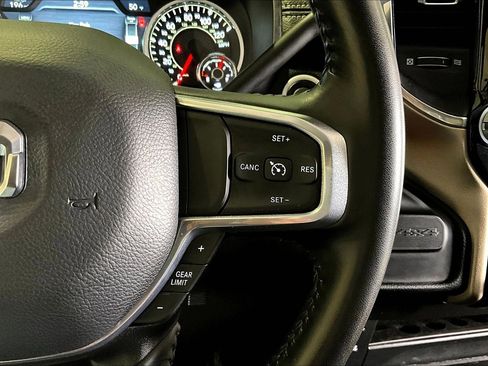 Used 2024 RAM 2500 Laramie image 13