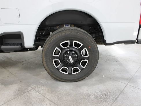 Used 2026 Ford F250 Platinum AWD/4WD image 41
