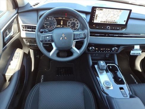 New 2026 Mitsubishi Outlander ES AWD/4WD image 6