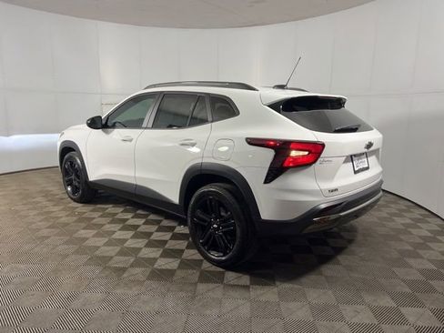 Used 2025 Chevrolet Trax ACTIV w/ Driver Confidence Package image 4