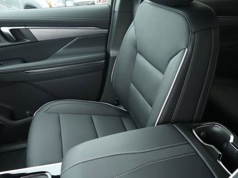 New 2026 Buick Enclave Preferred w/ Power Package AWD/4WD image 28
