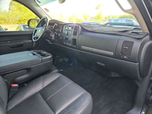 Used 2011 Chevrolet Silverado 1500 LT w/ All-Star Edition AWD/4WD image 21