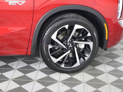 Used 2024 Mitsubishi Outlander SEL image 54