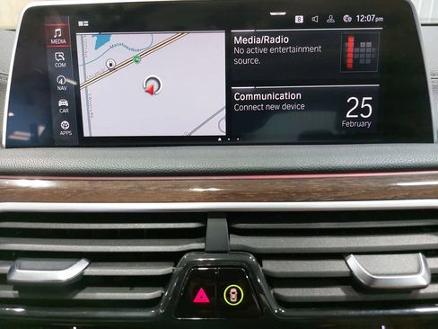 Used 2020 BMW 750i xDrive image 20