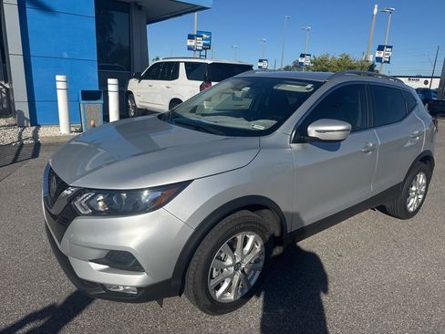 Used 2022 Nissan Rogue Sport SV image 6