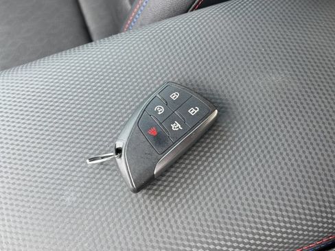Certified 2025 Chevrolet Equinox RS w/ Safety and Technology Package AWD/4WD image 31