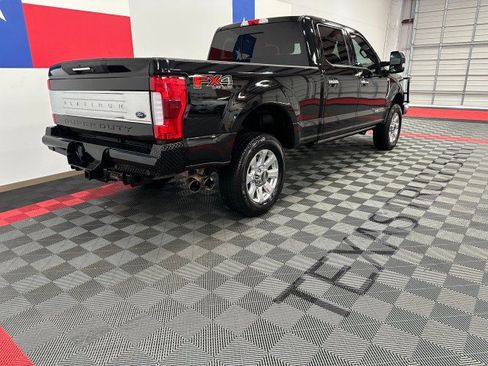 Used 2019 Ford F250 Platinum w/ FX4 Off-Road Package AWD/4WD image 18