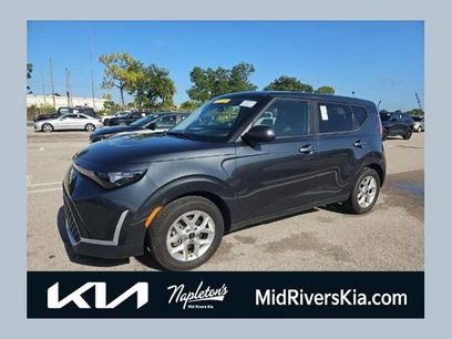 Used 2025 Kia Soul LX w/ LX Technology Package