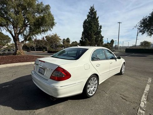 Used 2008 Mercedes-Benz E 350 Sedan image 7