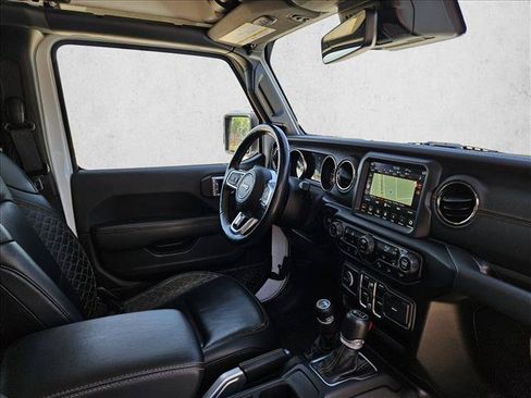 Used 2021 Jeep Wrangler Unlimited Sahara AWD/4WD image 11