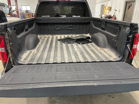 Used 2014 GMC Sierra 1500 SLE image 9