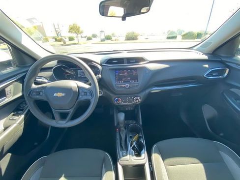 Used 2023 Chevrolet TrailBlazer LT image 13