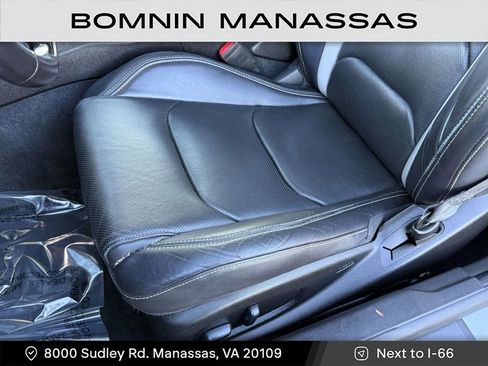 Used 2019 Chevrolet Camaro LT image 12