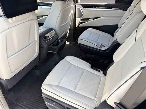 Certified 2025 Cadillac Escalade Sport w/ Touring Package AWD/4WD image 15