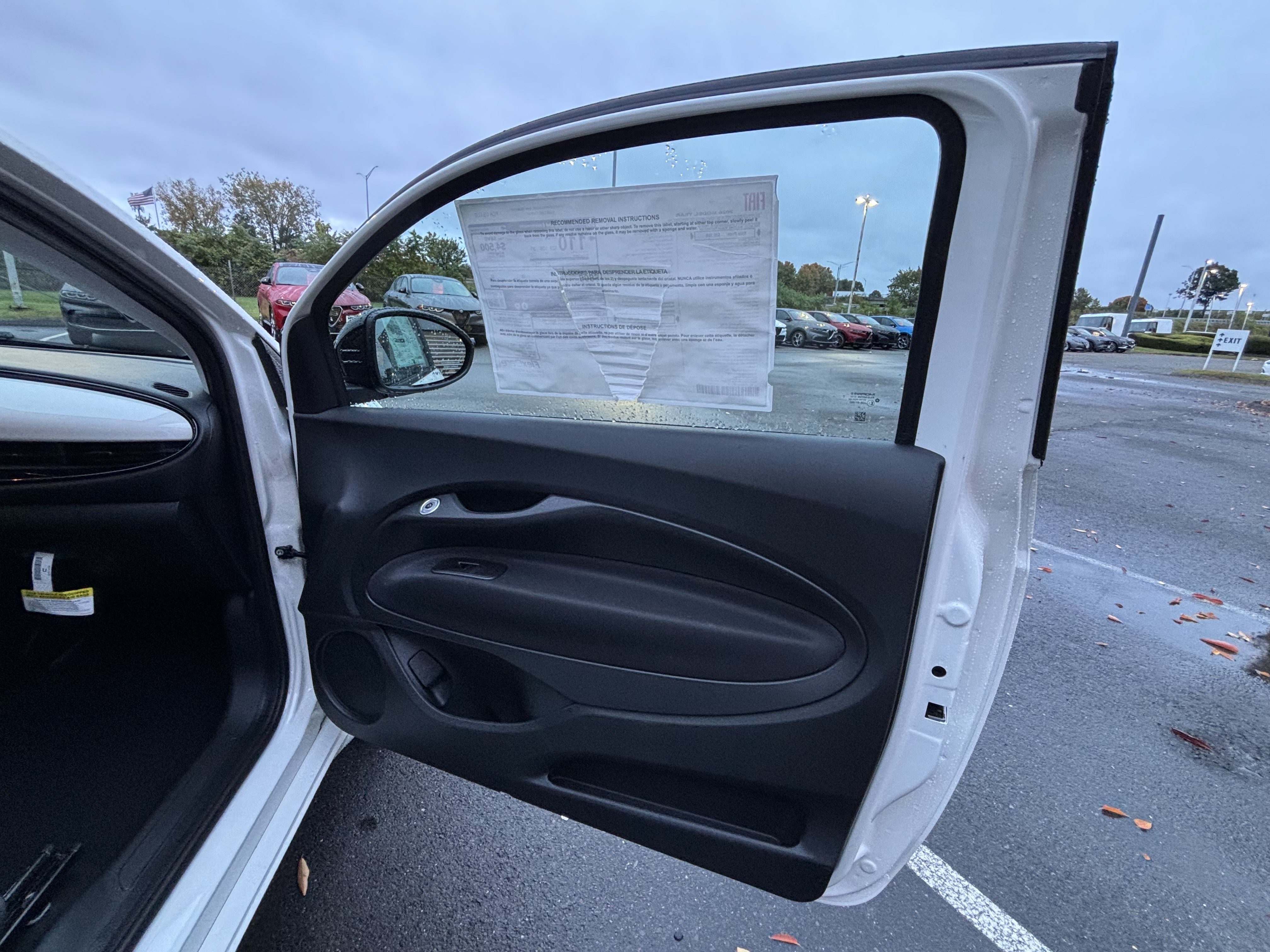 New 2026 FIAT 500 e FWD image 33