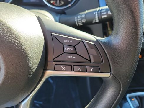 Used 2021 Nissan Rogue Sport S image 26