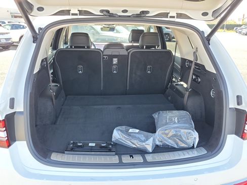Certified 2026 Genesis GV80 2.5T Advanced image 17