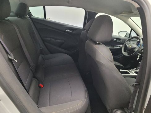 Used 2017 Chevrolet Cruze LS FWD image 19