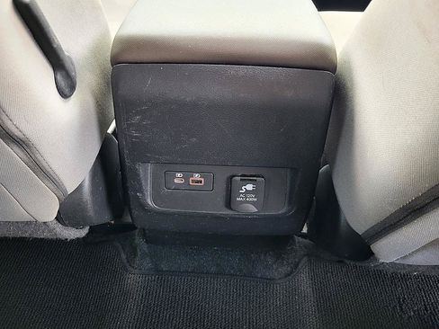 Certified 2022 Nissan Frontier SV RWD image 29
