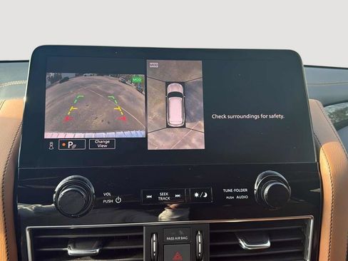 Used 2024 INFINITI QX80 Sensory w/ Cargo Package image 21