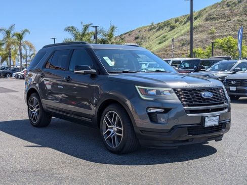 Used 2018 Ford Explorer Sport w/ Equipment Group 401A AWD/4WD image 3