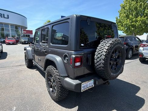 Used 2022 Jeep Wrangler Unlimited Sport AWD/4WD image 6