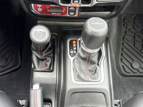 Used 2023 Jeep Gladiator Rubicon w/ LED Lighting Group image 27