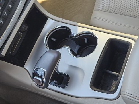 Used 2015 Jeep Grand Cherokee Overland w/ Advanced Technology Group image 22