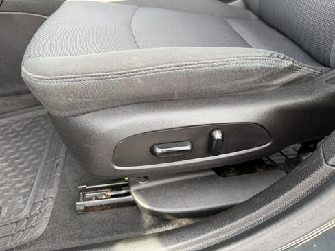 Used 2018 Chevrolet Cruze LT w/ LT Fleet Convenience Package image 15