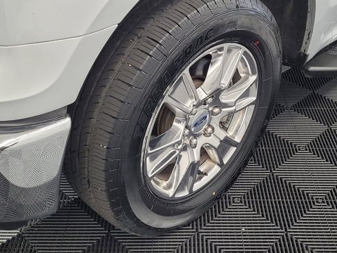 Used 2016 Ford F150 XLT w/ Equipment Group 301A Mid RWD image 31