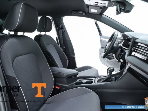 Used 2025 Volkswagen Jetta Sport FWD image 71