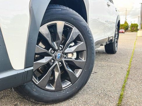 Used 2025 Subaru Outback Onyx Edition image 2