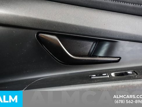 Used 2025 Hyundai Elantra Sport image 42