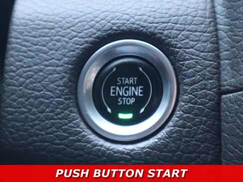 Used 2021 GMC Yukon Denali w/ Denali Premium Package image 24